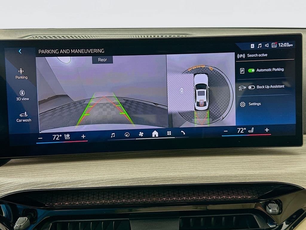 2025 BMW 3 Series - Image 14