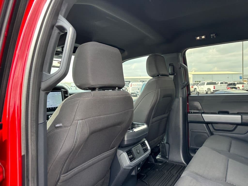 2025 Ford F-150 - Image 25