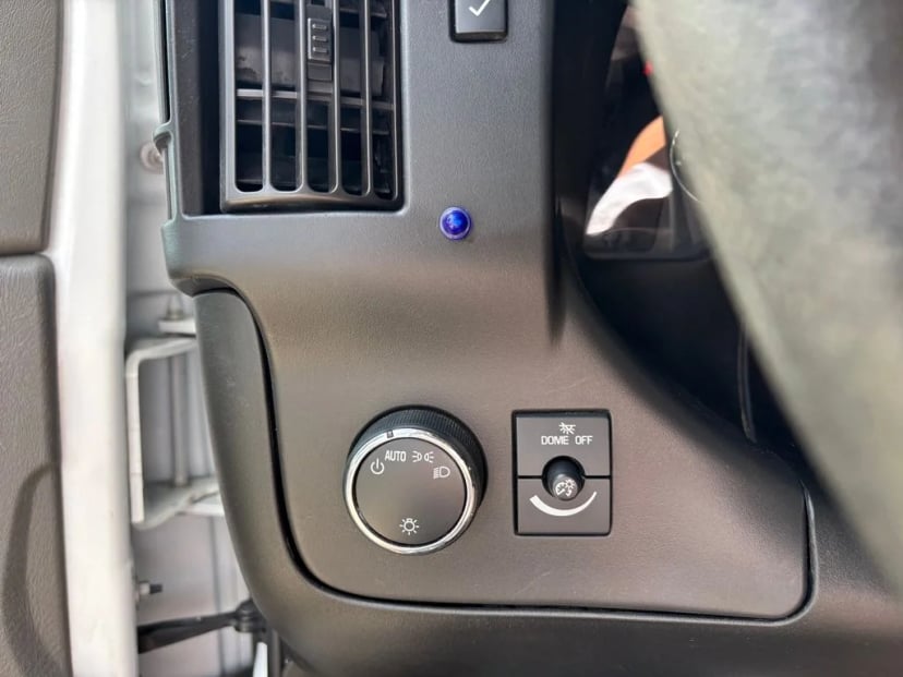 2021 Chevrolet Express 2500 - Image 20