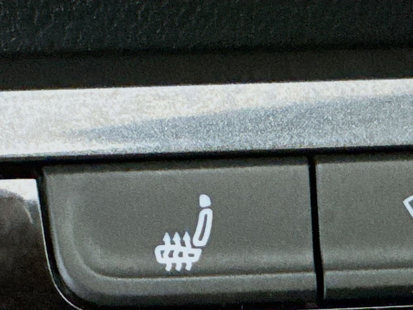 2019 Volkswagen Tiguan - Image 26