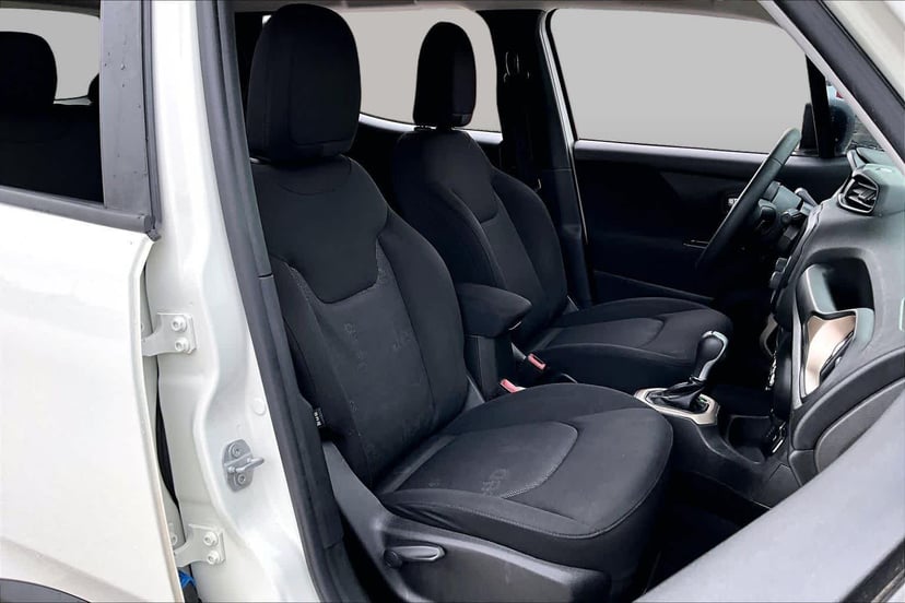 2017 Jeep Renegade - Image 9