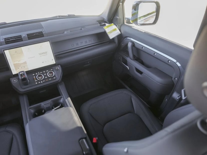 2026 Land Rover Defender 110 - Image 33