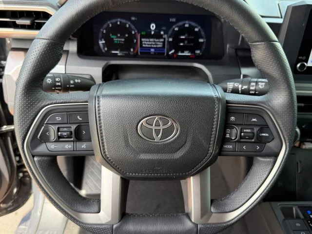 2025 Toyota 4Runner - Image 11