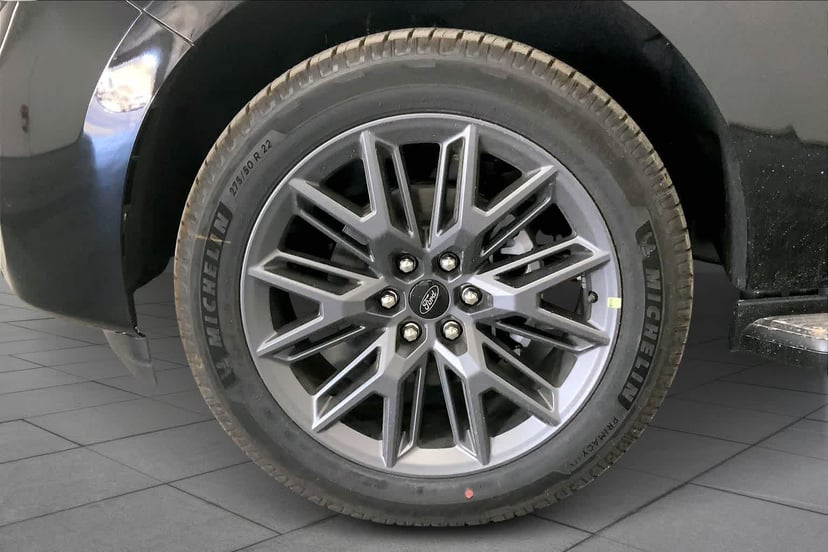 2026 Ford Expedition - Image 9