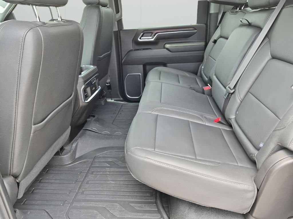 2024 GMC Sierra 2500HD - Image 20