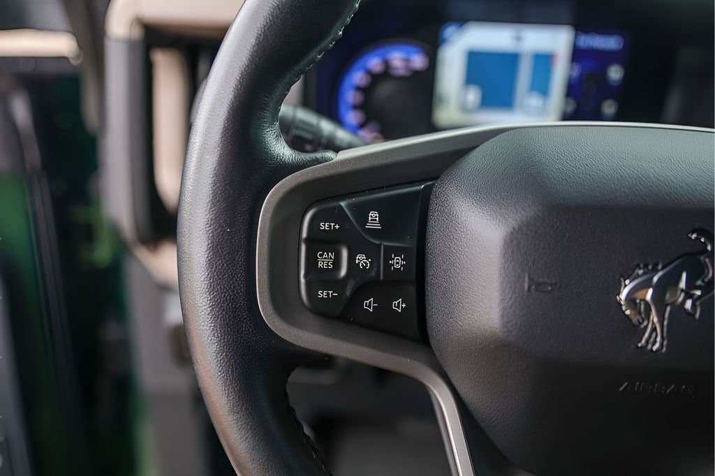 2023 Ford Bronco - Image 15