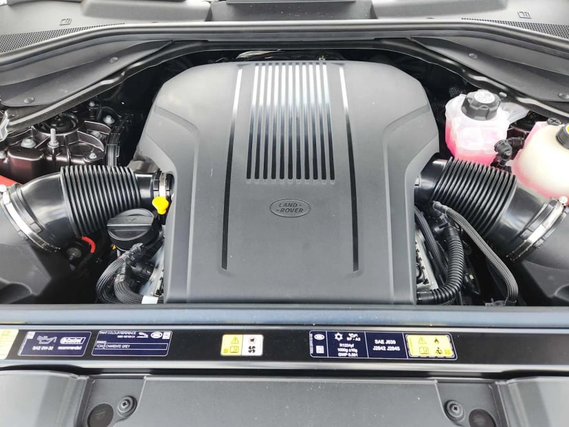 2026 LAND ROVER Range Rover - Image 31