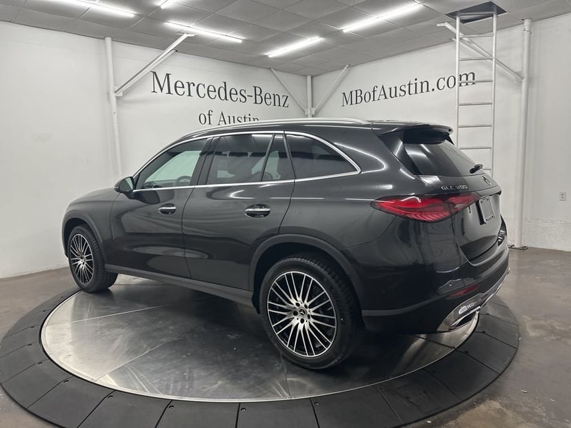 2026 Mercedes-Benz GLC - Image 5