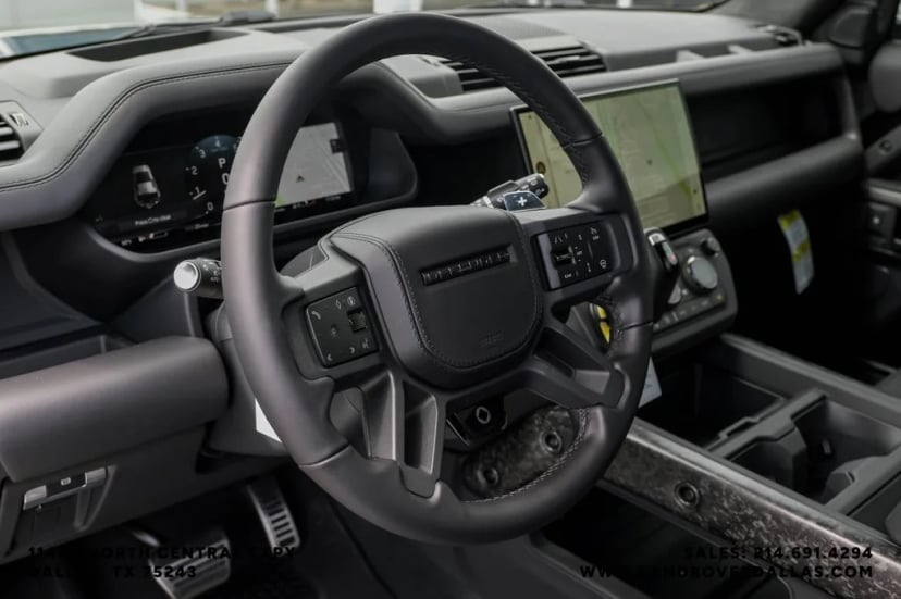 2026 Land Rover Defender 110 - Image 15