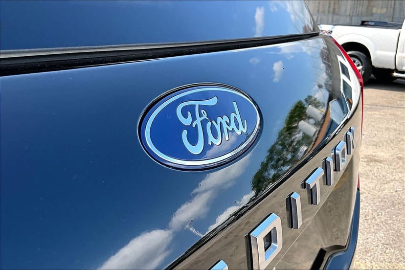 2025 Ford Expedition - Image 31