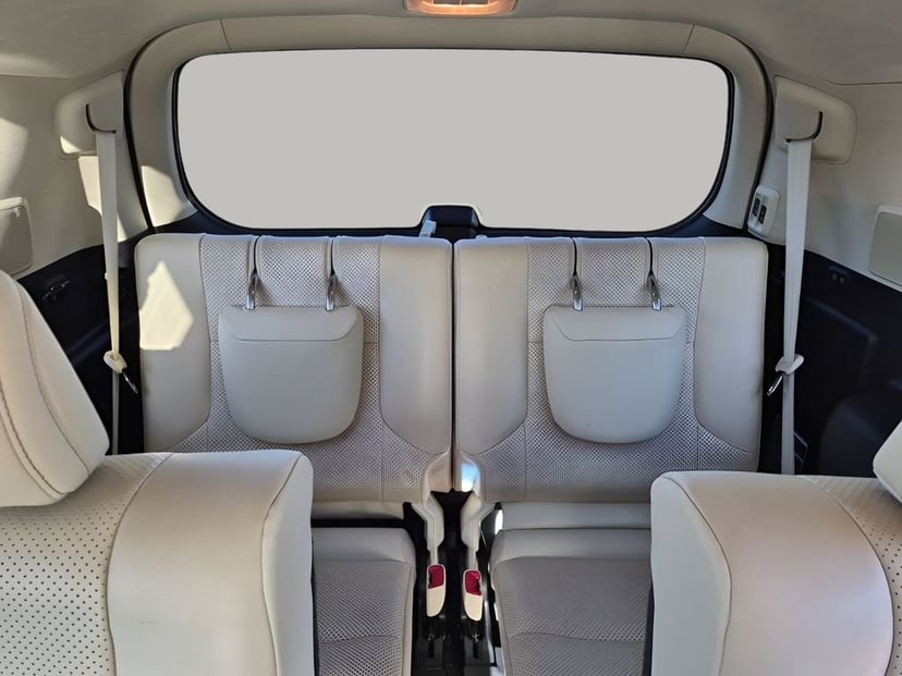 2023 Lexus GX - Image 26