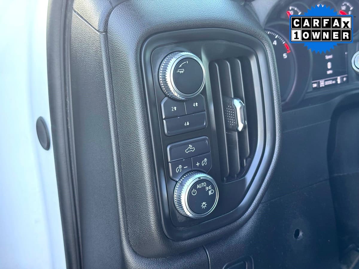 2024 GMC Sierra 2500HD - Image 14