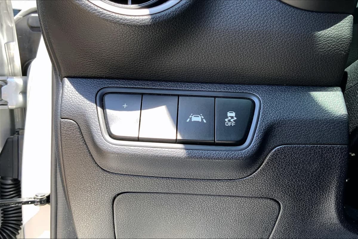 2020 Kia Forte - Image 33