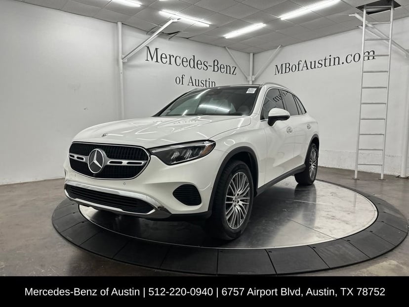 2026 Mercedes-Benz GLC - Image 3