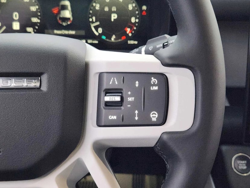 2026 LAND ROVER Defender 110 - Image 29