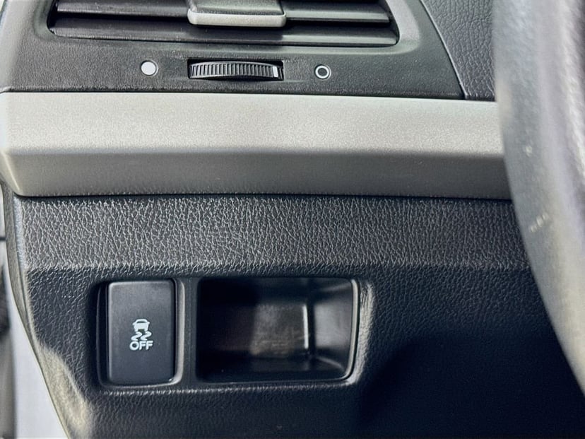 2012 Honda Accord - Image 11