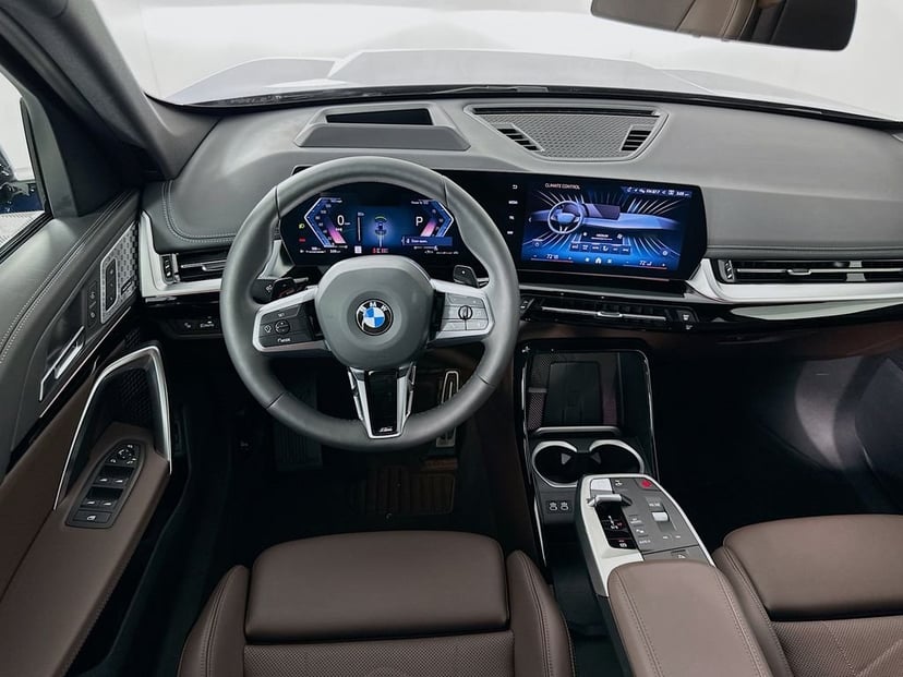 2025 BMW X1 - Image 22