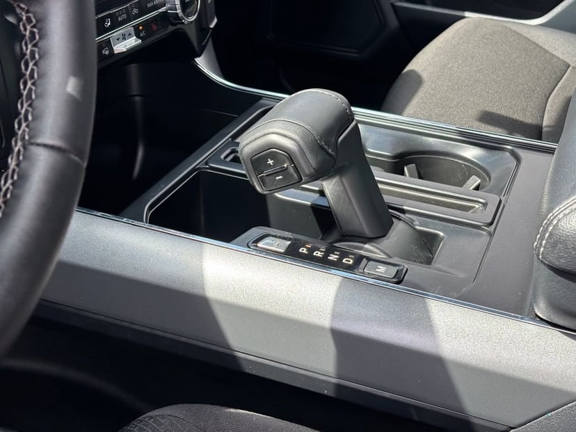 2025 Ford F-150 - Image 11