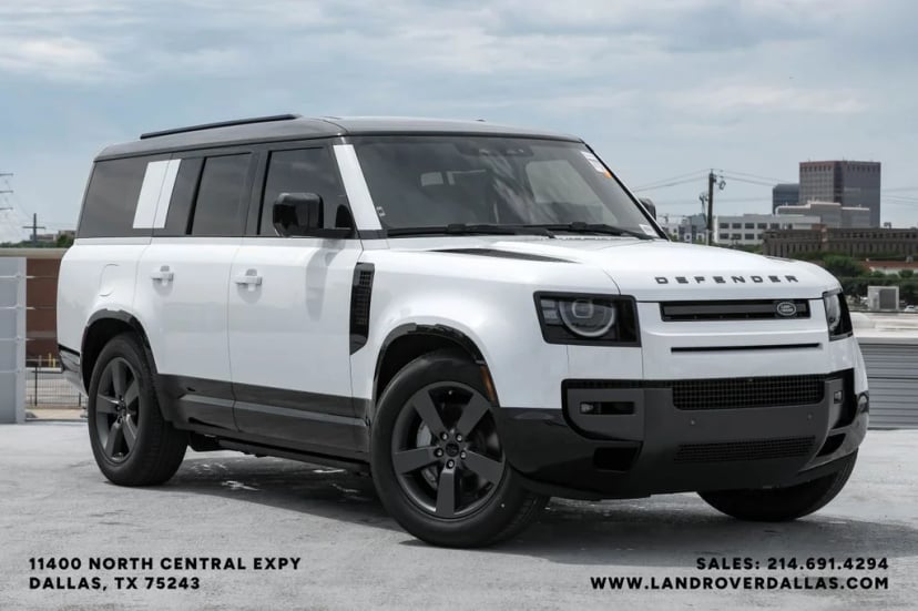 2026 Land Rover Defender 130 - Image 6