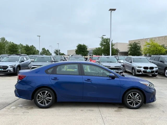 2023 Kia Forte - Image 6