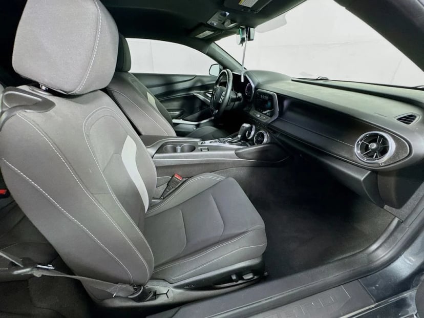 2018 Chevrolet Camaro - Image 33