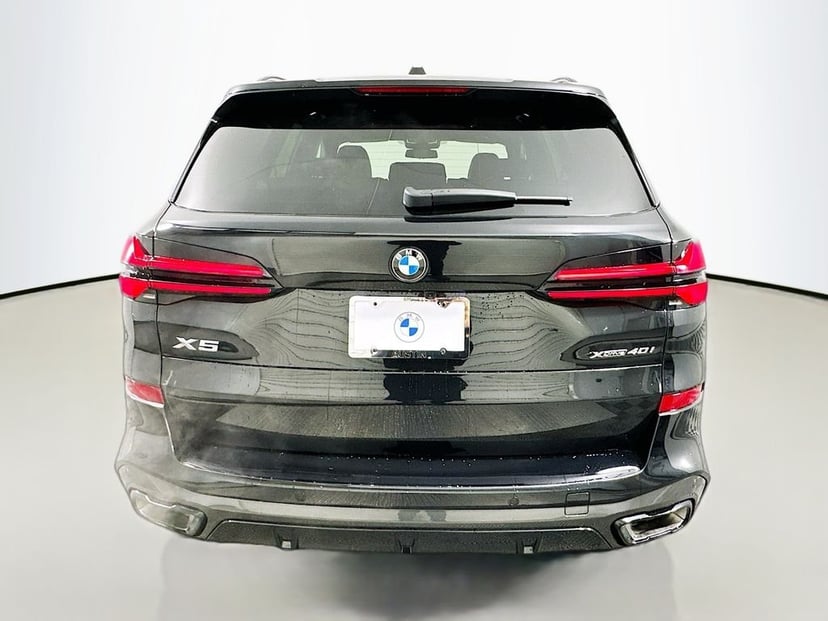 2026 BMW X5 - Image 6