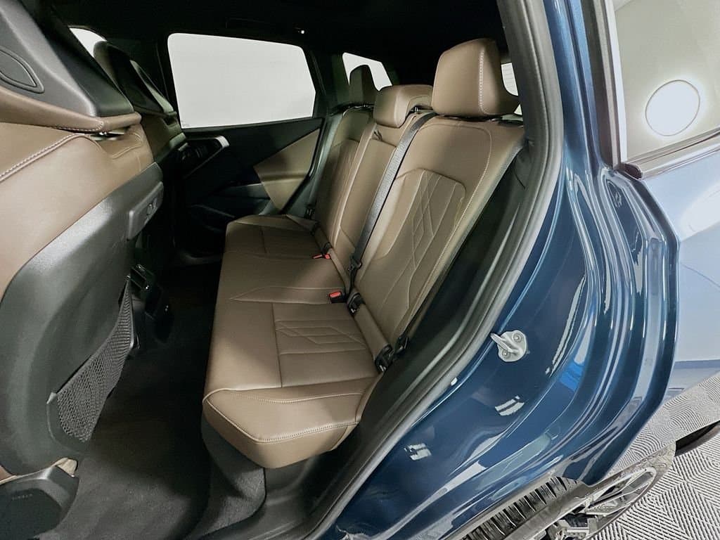 2025 BMW X3 - Image 23