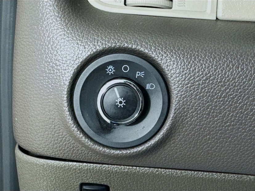 2017 Lincoln Navigator - Image 14