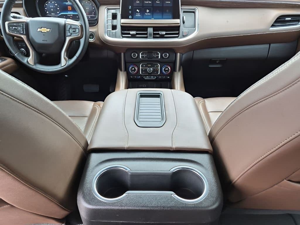 2023 Chevrolet Suburban - Image 22