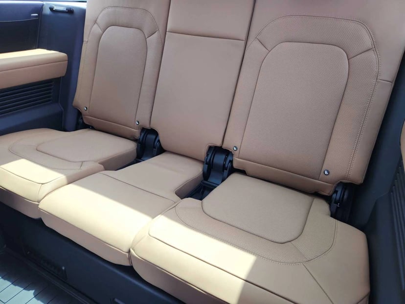 2026 LAND ROVER Defender 130 - Image 33