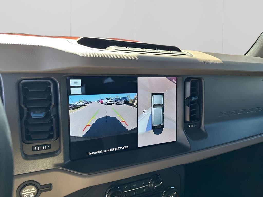 2024 Ford Bronco - Image 38