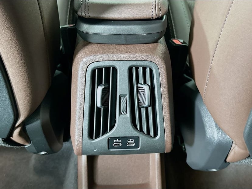 2025 BMW X1 - Image 25