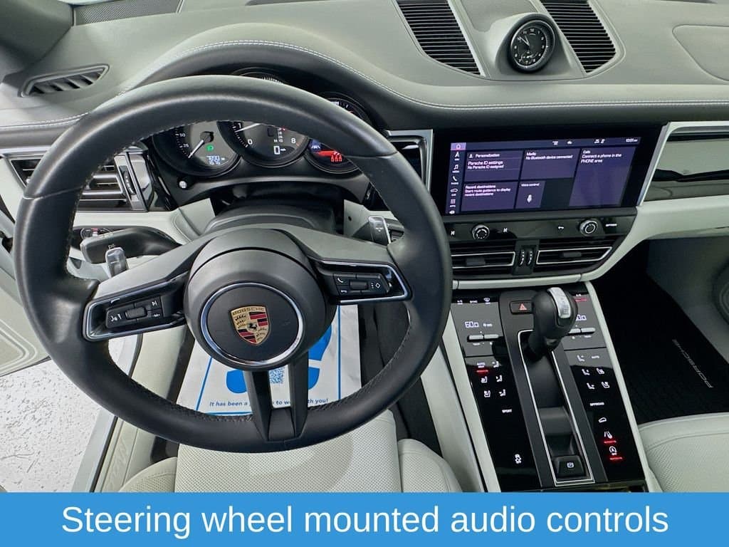 2024 PORSCHE Macan - Image 13