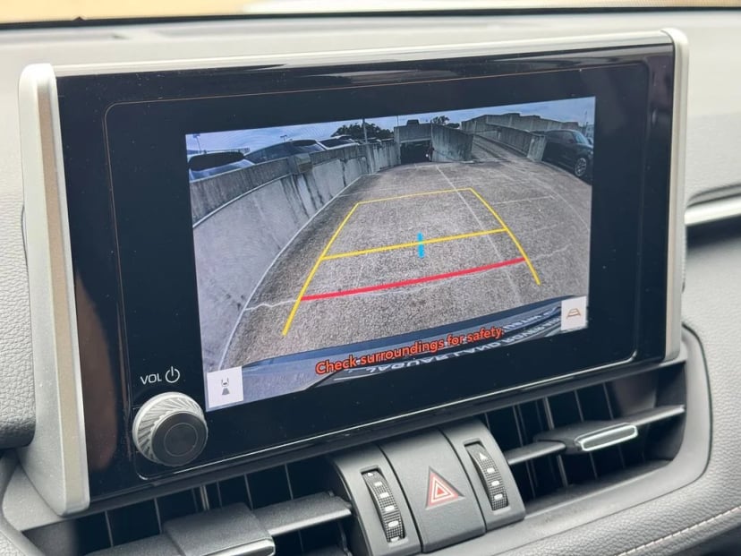 2025 Toyota RAV4 Hybrid - Image 29