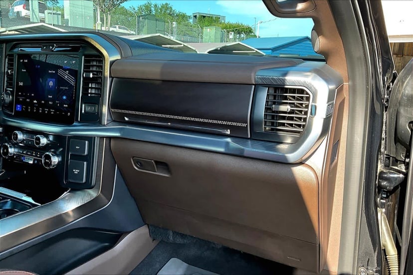 2025 Ford F-150 - Image 19
