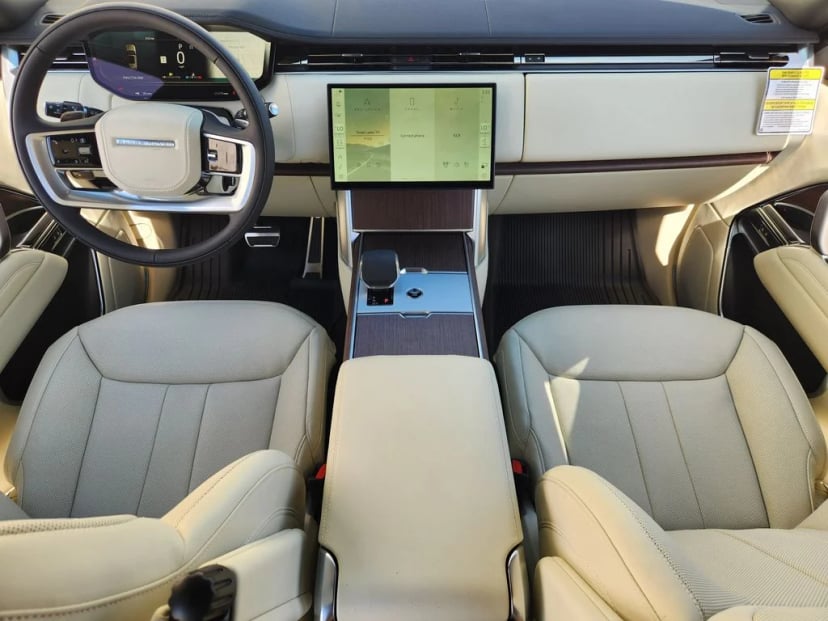 2026 Land Rover Range Rover - Image 18