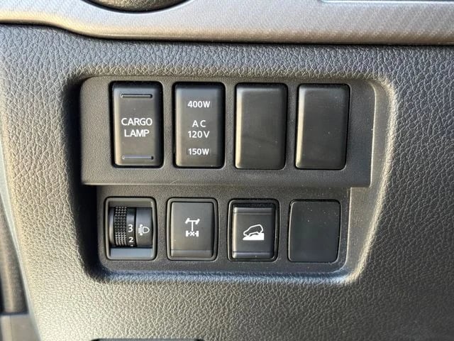 2023 Nissan Titan - Image 19