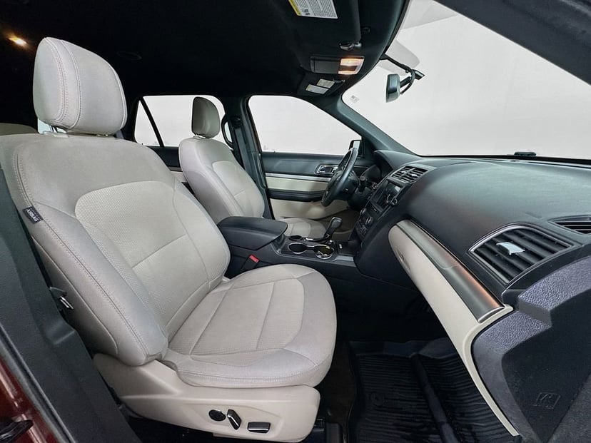 2018 Ford Explorer - Image 35