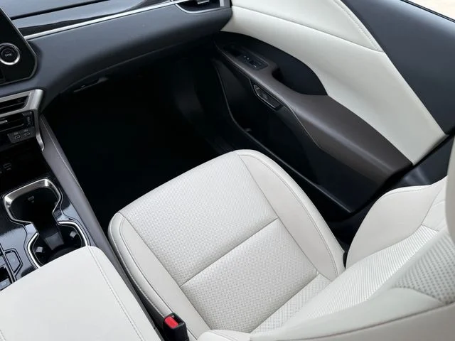 2024 Lexus RX - Image 22