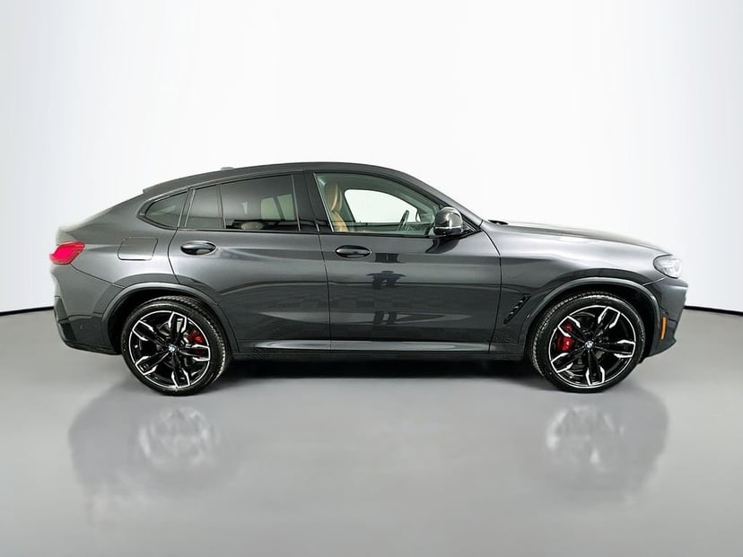 2023 BMW X4 - Image 3