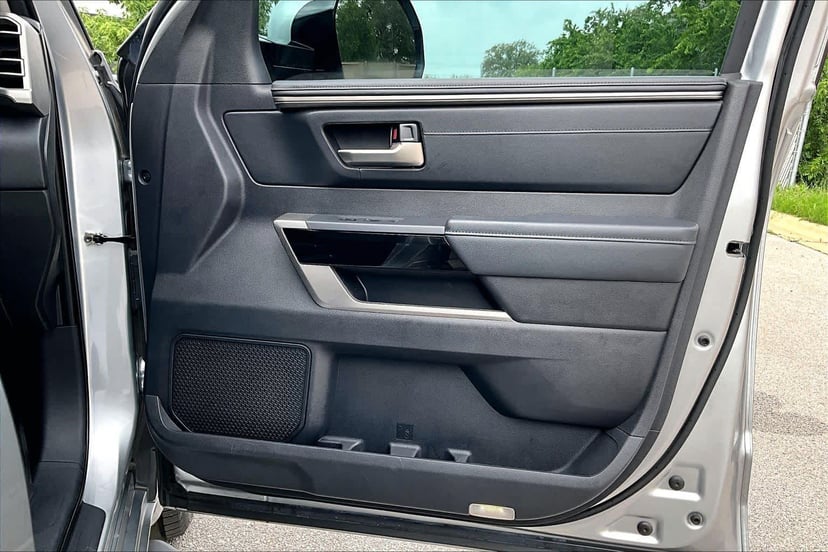 2022 Toyota Tundra - Image 22