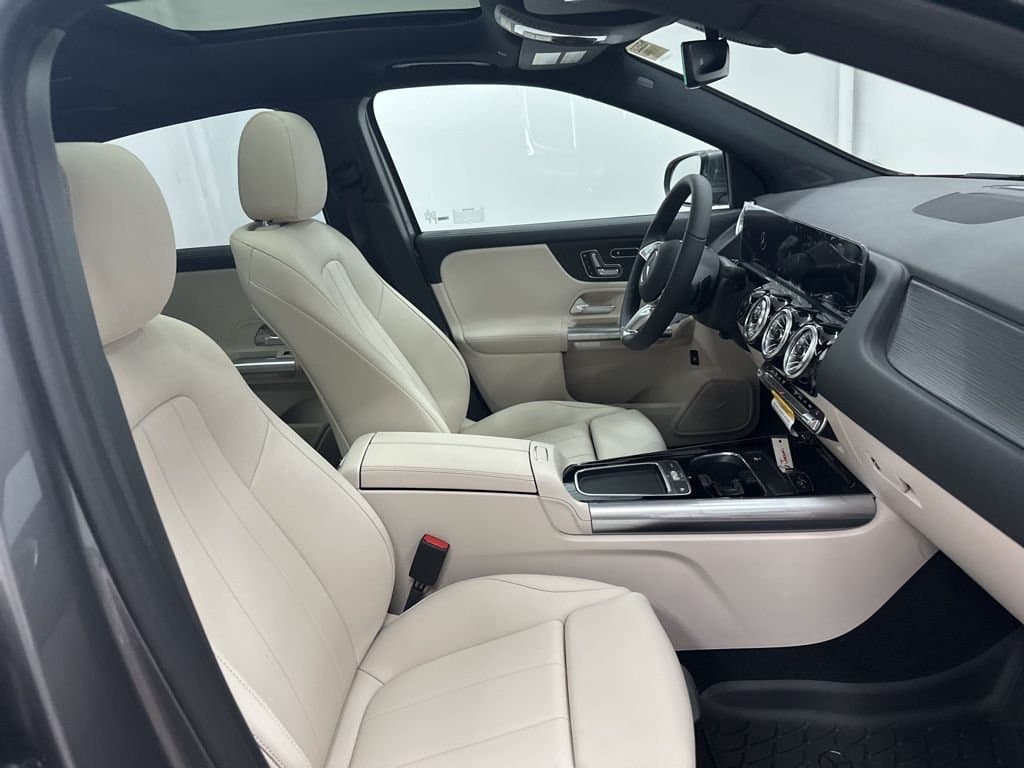 2026 MERCEDES-BENZ GLA - Image 30