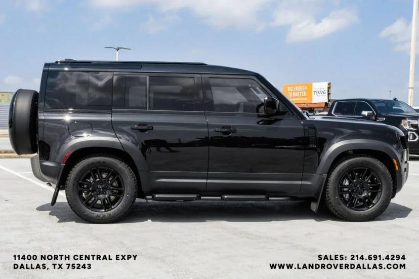 2026 Land Rover Defender 110 - Image 5