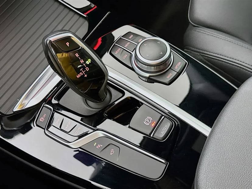 2021 BMW X3 - Image 21