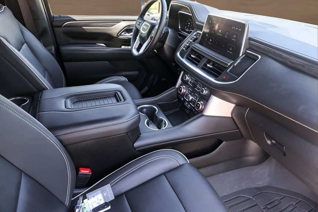2023 GMC Yukon XL - Image 31