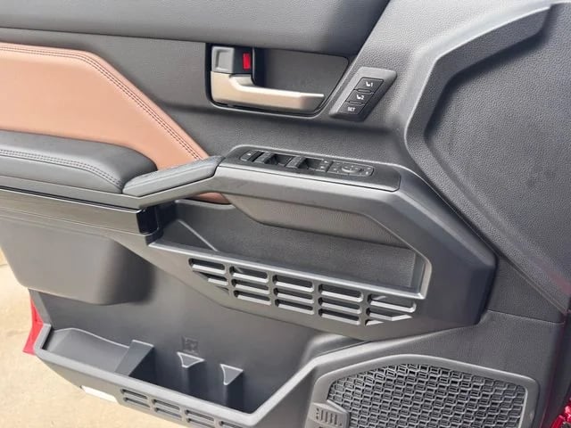 2026 Toyota 4Runner i-FORCE MAX - Image 17