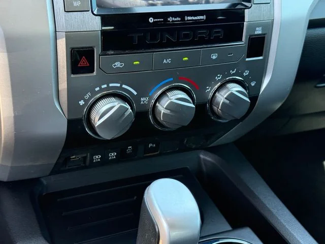 2021 Toyota Tundra - Image 21