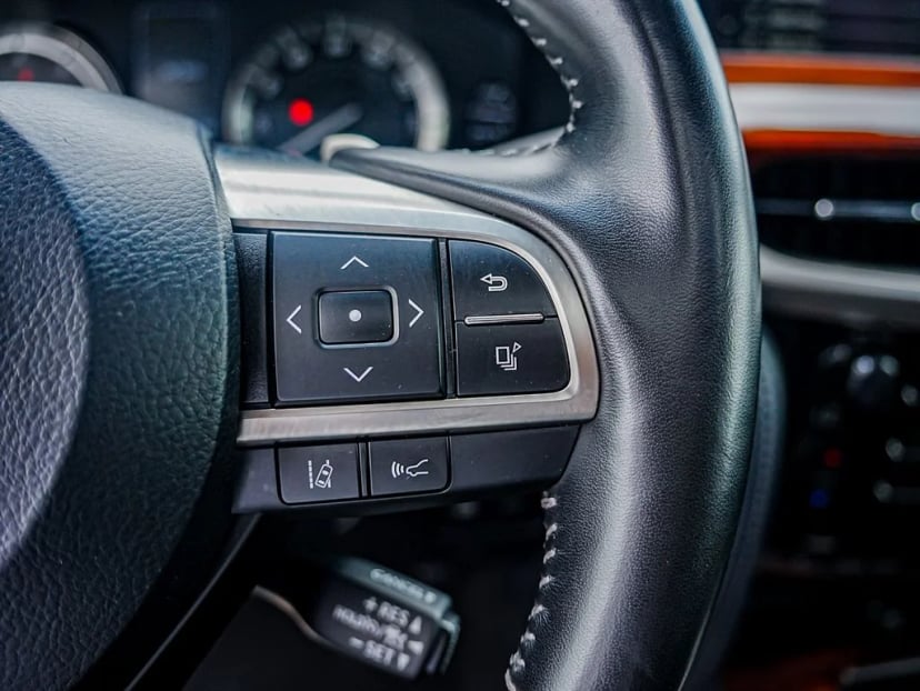 2021 Lexus LX - Image 17