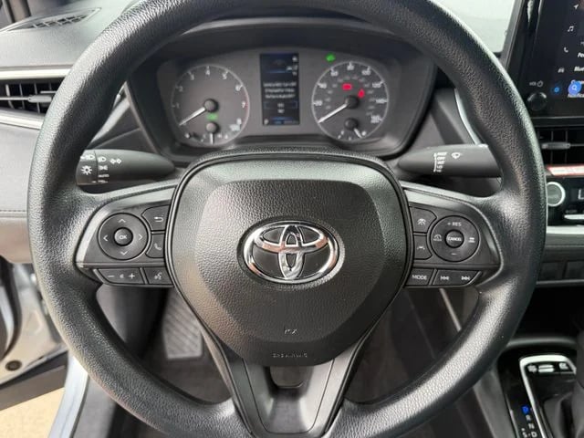 2025 Toyota Corolla Cross - Image 12