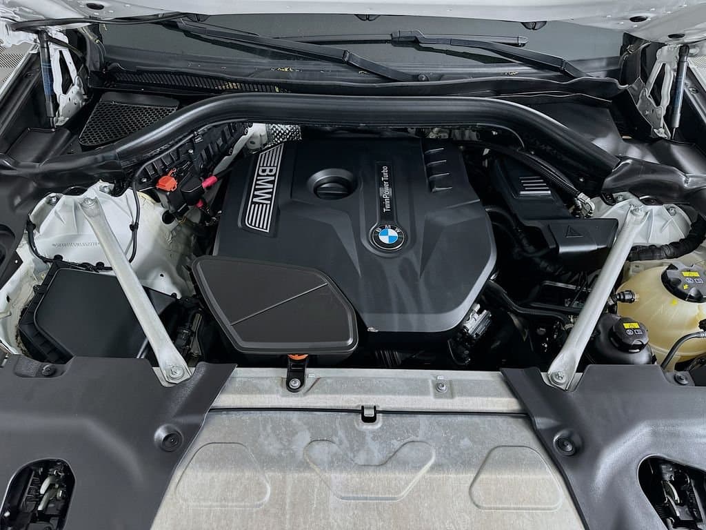 2019 BMW X4 - Image 31